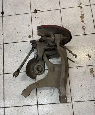 Audi A4 S4 B8 8K Rear wheel hub spindle/knuckle 