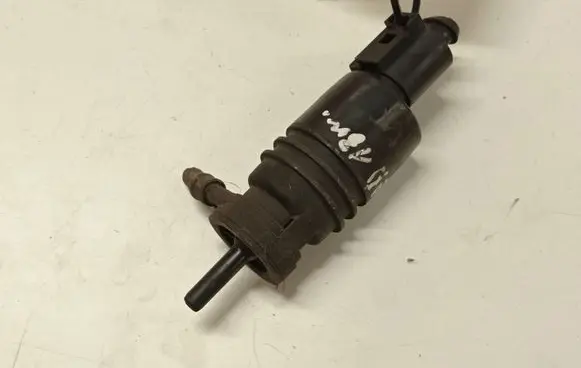 Opel Antara Windscreen/windshield washer pump 13250356 3240115
