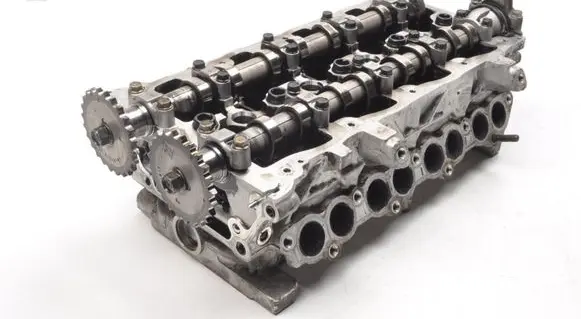 KIA Sportage Engine head D4FD