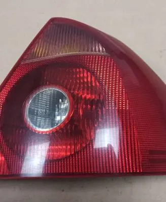 Ford Mondeo Mk III Rear/tail lights