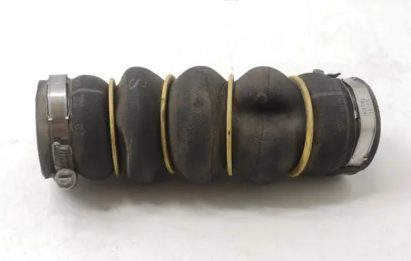 Citroen Berlingo Intercooler hose/pipe 9686006180