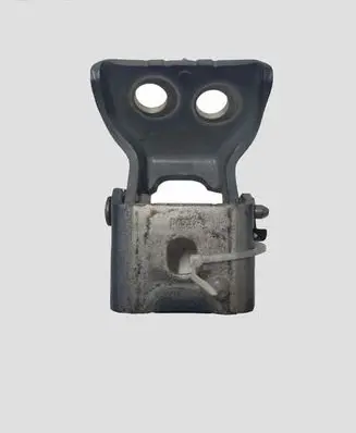Peugeot 5008 Front door lower hinge
