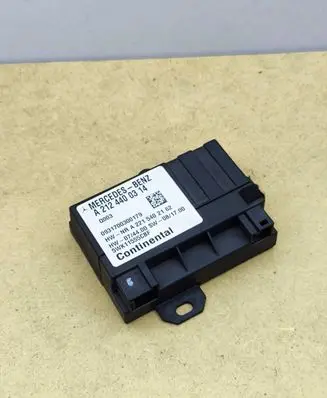 Mercedes-Benz C W204 Fuel injection pump control unit/module A2124400314 A2215402162 5WK11555CBF