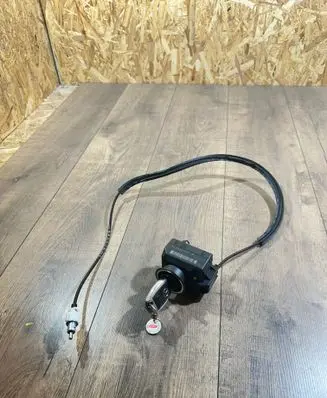 Mercedes-Benz C W204 Ignition lock A2075450108 9020447391706175 330032