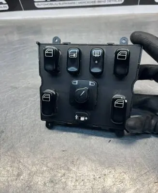 Mercedes-Benz ML W163 Electric window control switch A1638206610