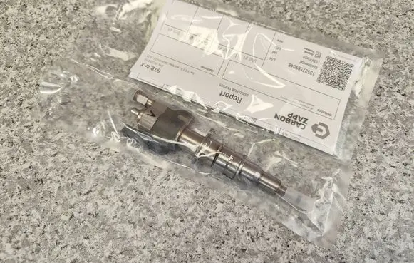 BMW 3 E90 E91 Fuel injector 7589048