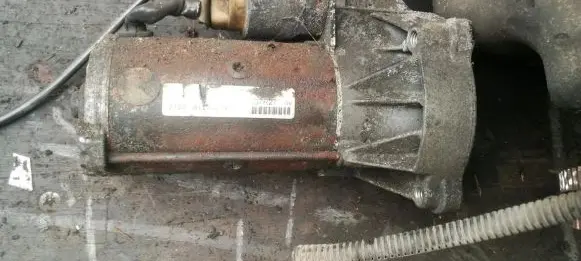 Citroen Xsara Picasso Starter motor d7r27 27i00117jl