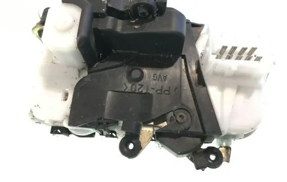 Peugeot 607 Front door lock