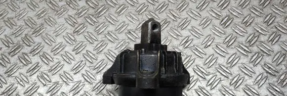 Engine mount bracket