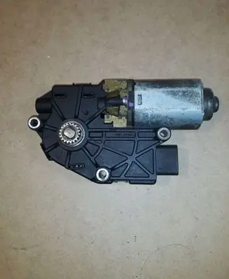 Hyundai Santa Fe Sunroof motor/actuator 2226114A
