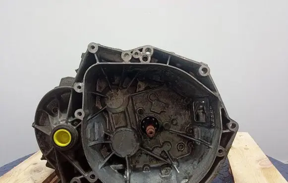 Peugeot 5008 Manual 6 speed gearbox 20EA11