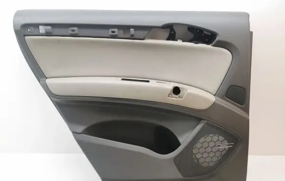 Audi Q7 4L Rear door card panel trim 4L0867305