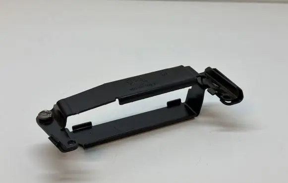Audi A6 S6 C6 4F Engine control unit holder 8E0907500J