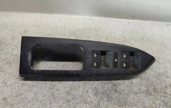 Volkswagen Touran I Electric window control switch