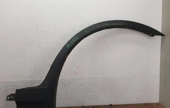 BMW X3 E83 Front arch trim 3405818 DN13733