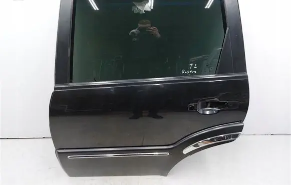 SsangYong Rexton Rear door 