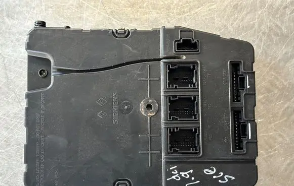 Renault Scenic II - Grand scenic II Comfort/convenience module 8200309691