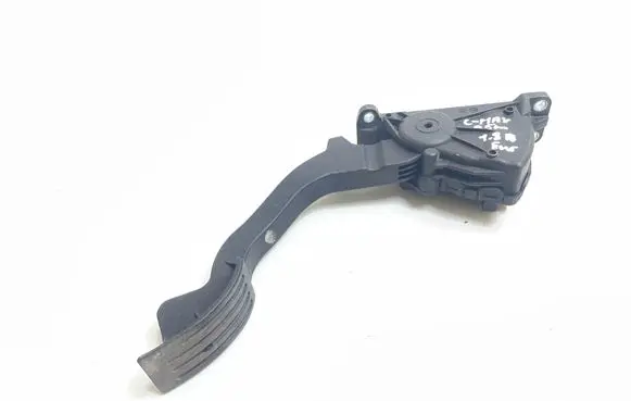 Ford Focus C-MAX Accelerator throttle pedal 3M519F836AF 6PV00864110