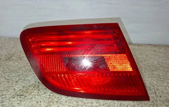 BMW 3 E92 E93 Tailgate rear/tail lights 7162299 480301 HE9272L