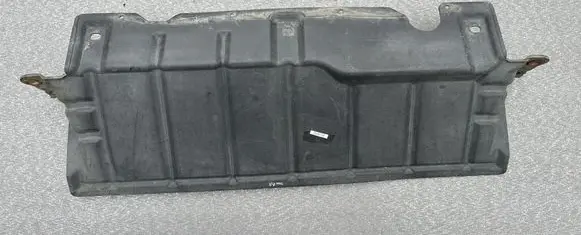Nissan Patrol Y61 Engine splash shield/under tray 50810VB000