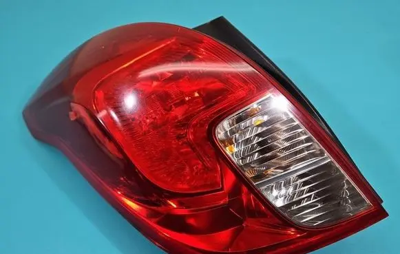 Opel Mokka Rear/tail lights 42435941 IMPRK1507236