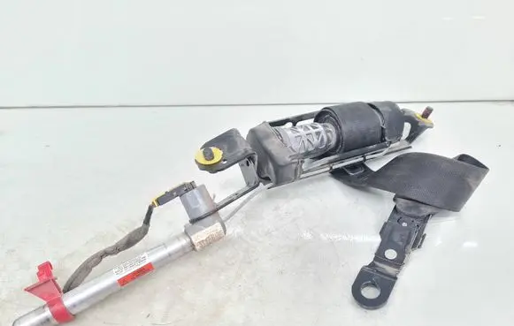 Volvo XC70 Front seatbelt 30734735