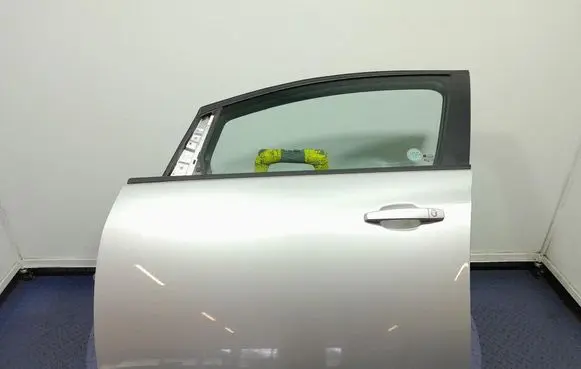 Opel Astra J Front door 