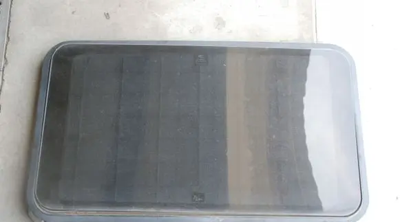 Toyota Land Cruiser (HDJ90) Sunroof glass 