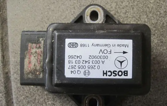 Mercedes-Benz A W169 ESP acceleration yaw rate sensor A0035420318