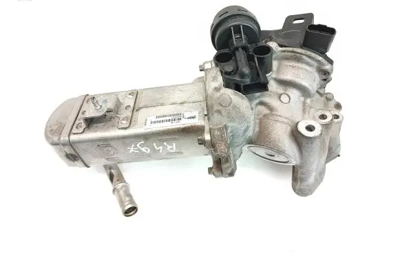 Ford Mondeo MK IV EGR valve cooler V29004027 MM111BL 30725855