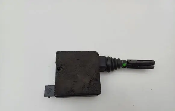 Audi A8 S8 D2 4D Tailgate boot lock/latch motor 