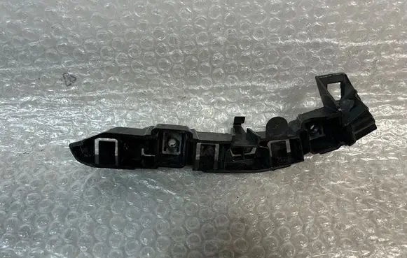 Opel Grandland X Front bumper mounting bracket YP00026680