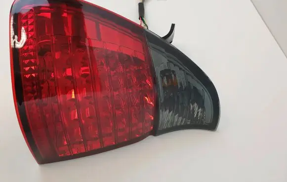 BMW X5 E53 Rear/tail lights SK1311105R98 SK1611105R98