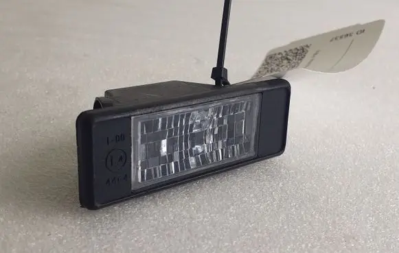 Nissan Qashqai Number plate light 25300100