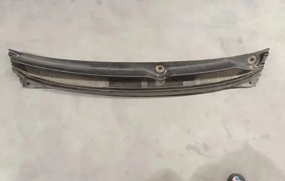 Chrysler Pacifica Wiper trim 68228471AF 937855 9592B