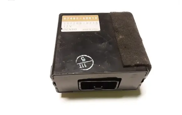 Toyota Land Cruiser (J100) Air conditioning/heating control unit 8748060010 2772000213