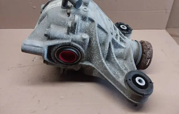 Jaguar XE Rear differential GX734A213FD