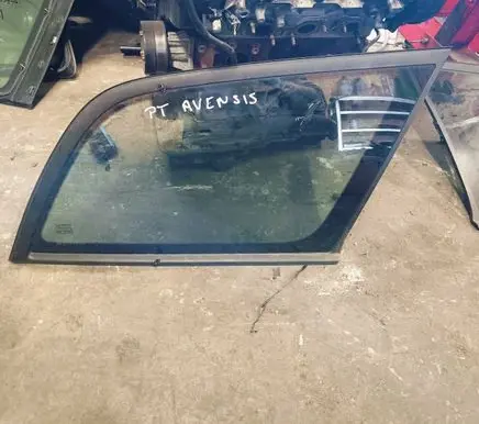 Toyota Avensis T220 Rear windscreen/windshield window 