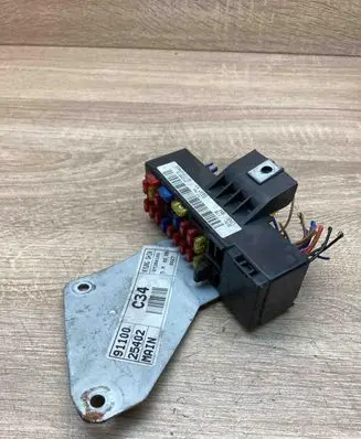 Hyundai Accent Fuse box set 9110025402