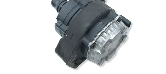 Citroen C4 III e-C4 Electric auxiliary coolant/water pump 9827567880