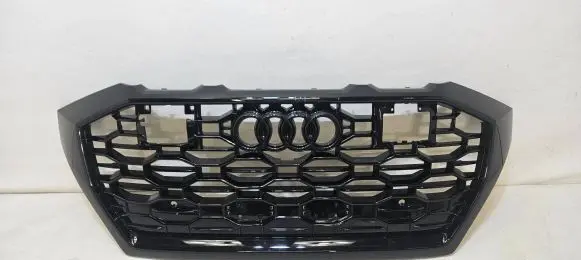 Audi Q8 Front grill 4M8853651BN 4M8853651BM