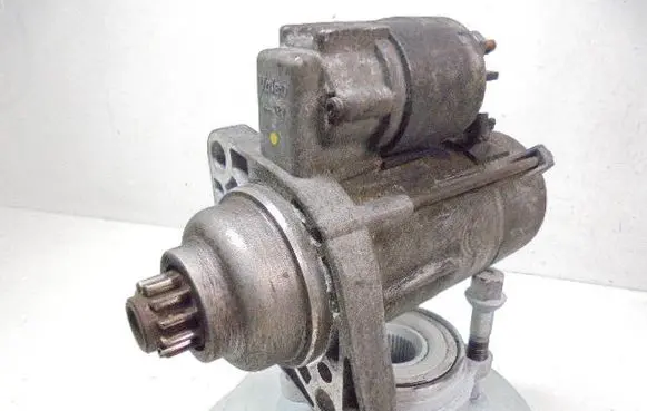 Volkswagen PASSAT B6 Starter motor 02M911023N