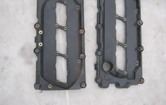 Rocker cam cover