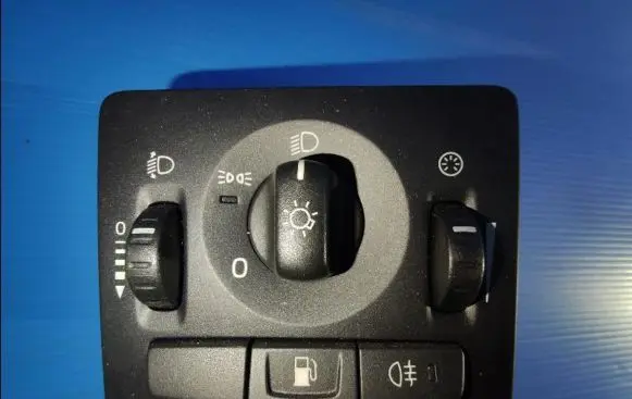 Volvo V50 Light switch 30739298