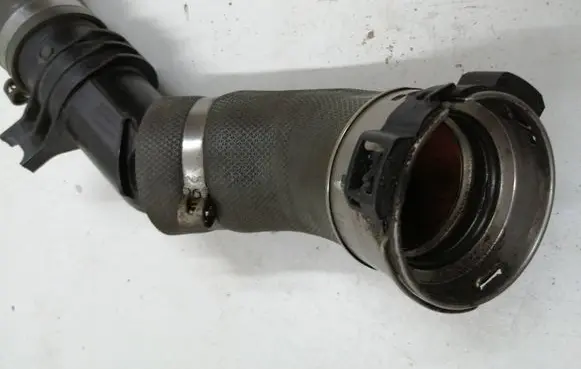 Nissan Qashqai Turbo air intake inlet pipe/hose 144607912R 1218456554