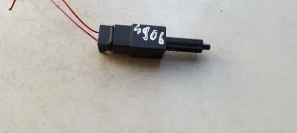Nissan X-Trail T30 Brake pedal sensor switch