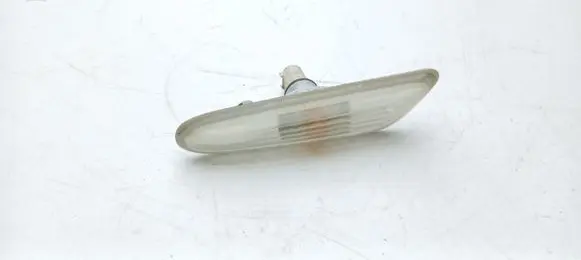 BMW 5 E60 E61 Front fender indicator light 8382104