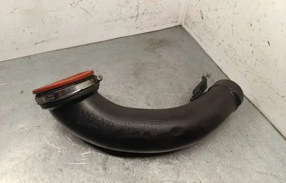 Volvo V70 Intercooler hose/pipe 30774692