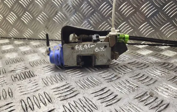 Audi A8 S8 D2 4D Rear door lock 4D0839015D