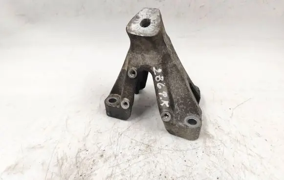 Audi A4 S4 B8 8K Engine mounting bracket 8K0199307AQ